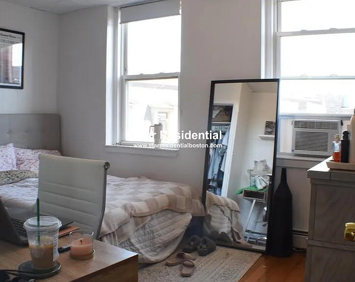 158 Salem St #7 — Photo 8
