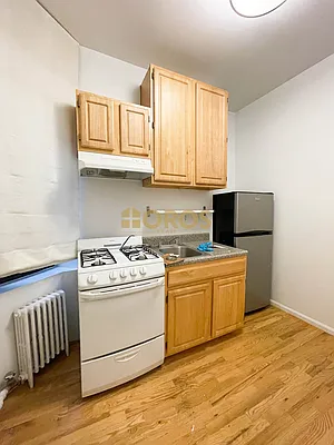 Rented by City Connections Realty | media 9