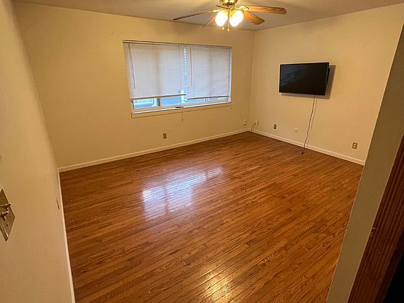4th image of 270 E 12th Ave APT B6