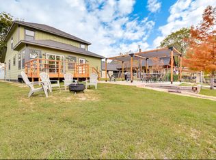 3422 Tahitian Ct, Granbury, TX 76048