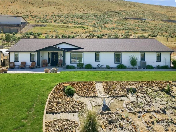 35605 E Red Mountain Rd, Benton City, WA 99320