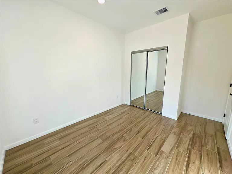 11555 Persimmon St — Photo 15