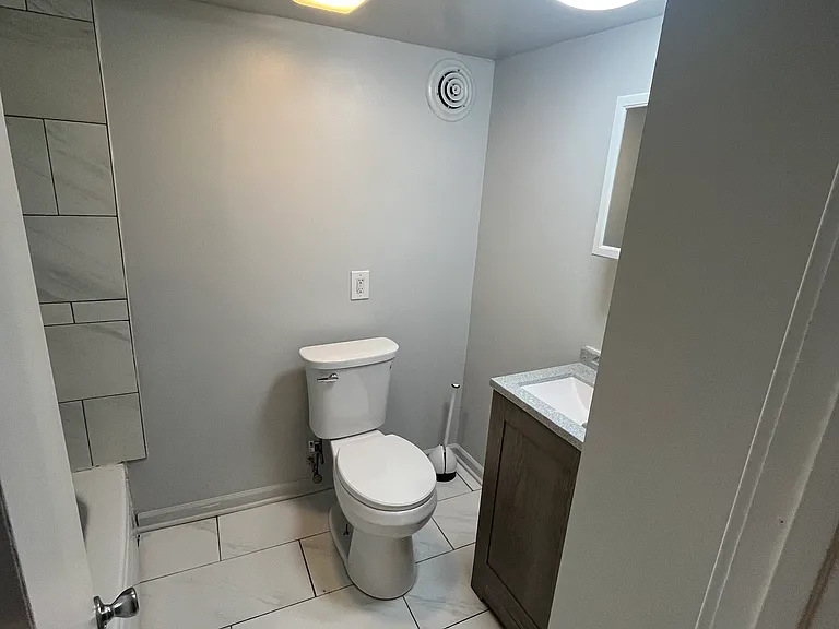 3821 Grove Ave #1 — Photo 4