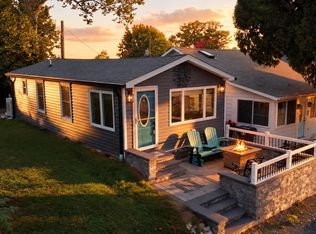 16 Pennsylvania Ave, Earleville, MD 21919