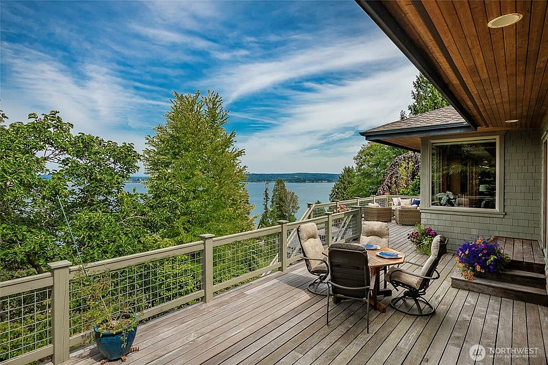 2nd image of 5454 Puffin Place