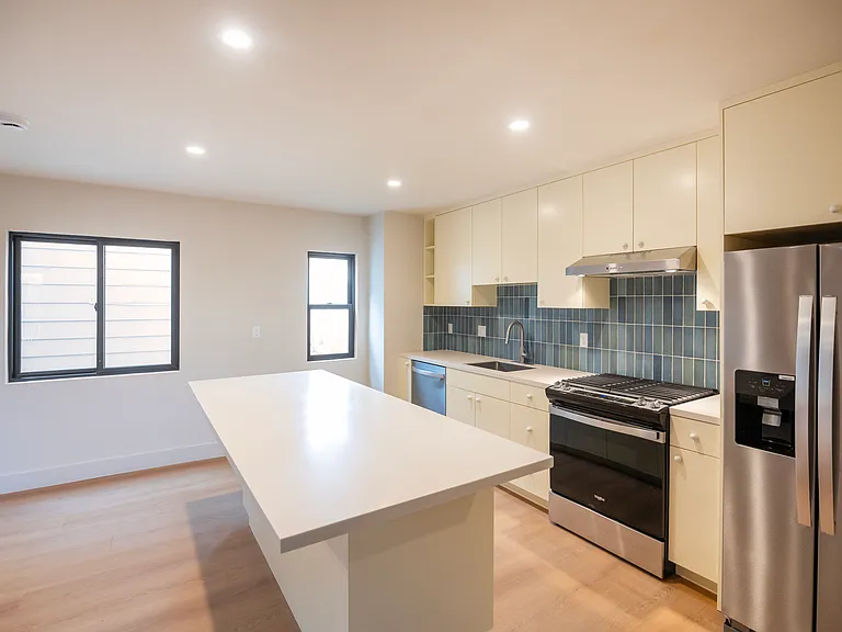 4541 Melbourne Ave #5 — Photo 7