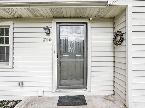 4th image of 784 Harding Rd