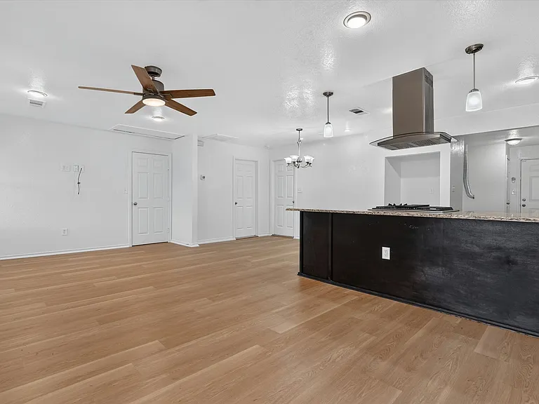 5301 Scoggins St — Photo 7