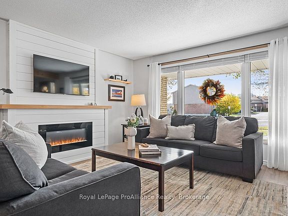 3rd image of 159 Singleton Dr