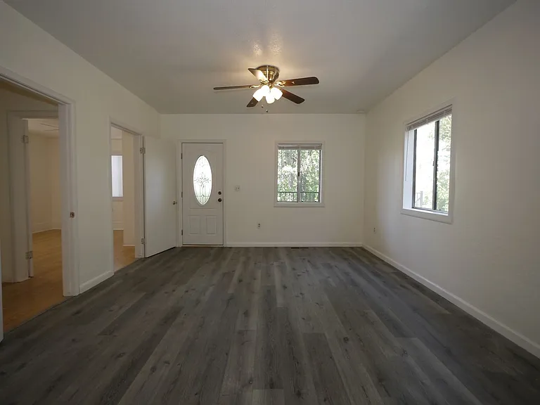 116 S Arroyo Seco St — Photo 3