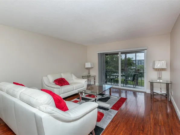 4650 Washington Street #409, Hollywood, FL 33021