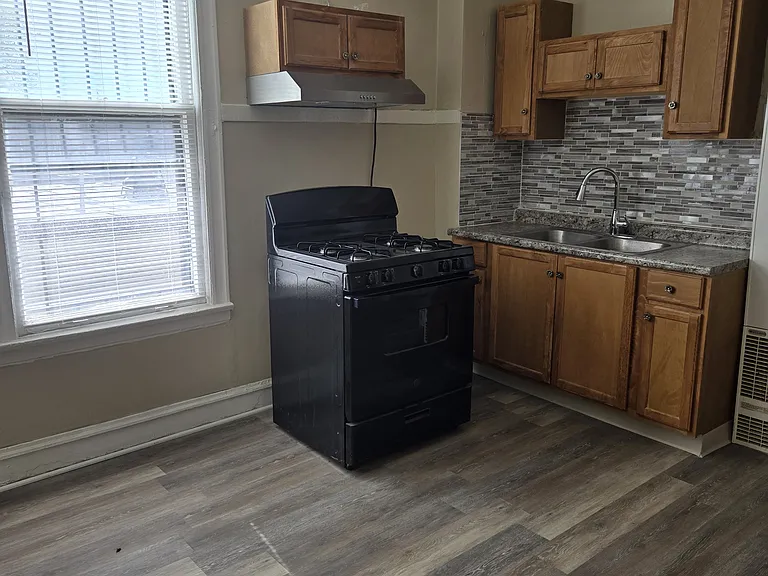 5138 W Chicago Ave #2R — Photo 9