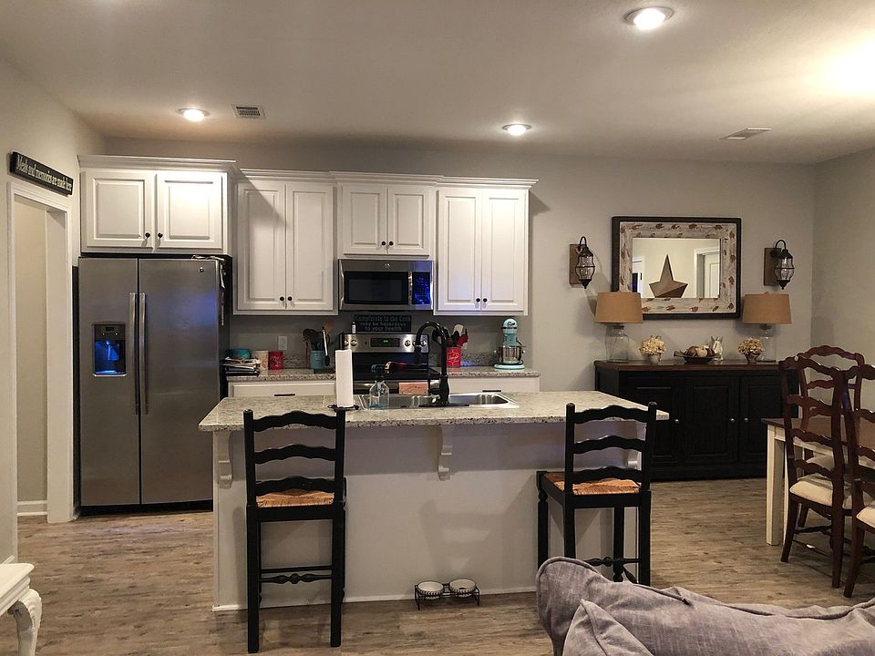 1st image of 179 Shelbi Dr