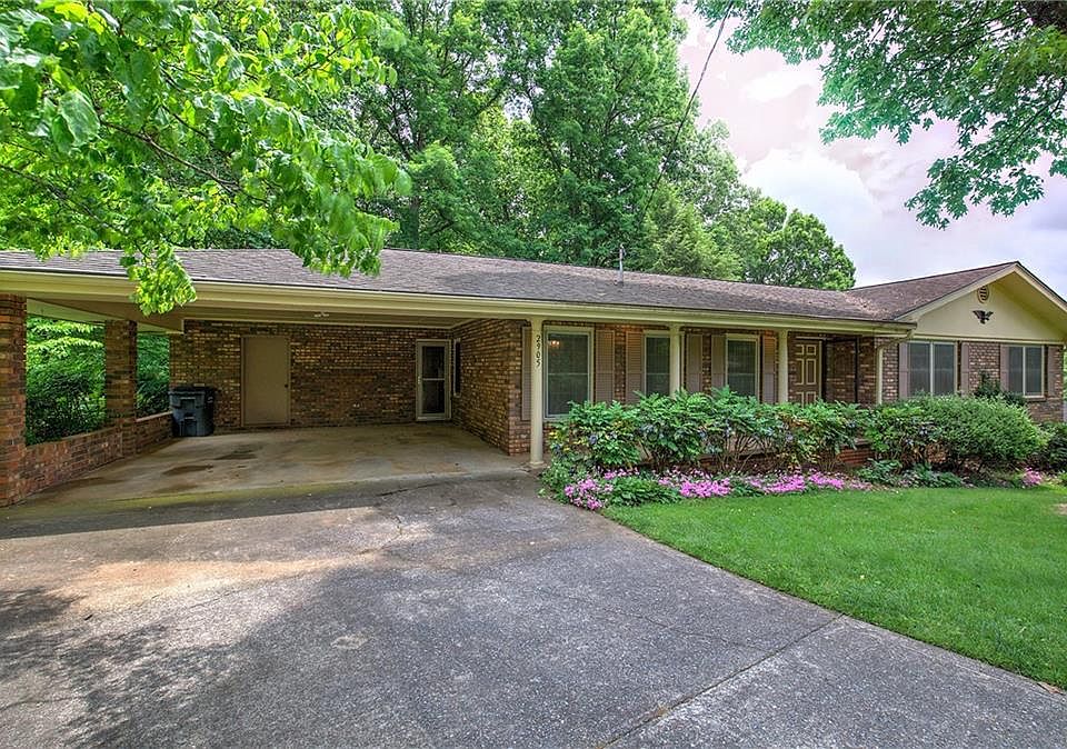 1st image of 2905 Surrey Ln SW