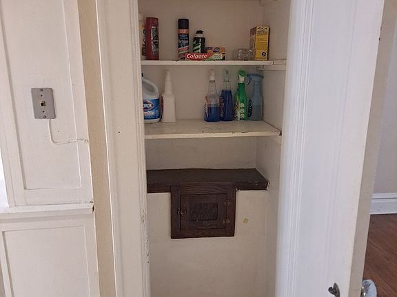 4th image of 5918 Arendes Dr Floor 1