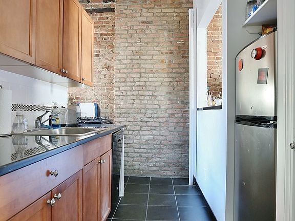 5th image of 335 E 13th St #6A