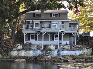 57 Pequot Point Rd, Westfield, MA 01085