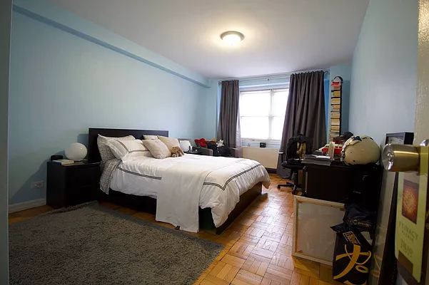 Rented by Keller Williams NYC | media 17