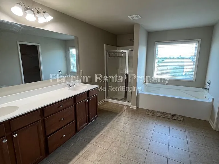 4770 Leatherstone Way — Photo 22