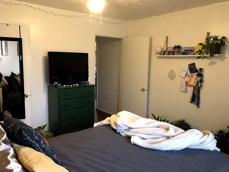1121 University Oaks Blvd — Photo 15