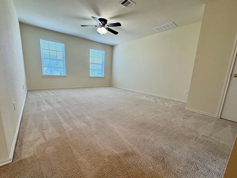 137 Firewheel Cv — Photo 10