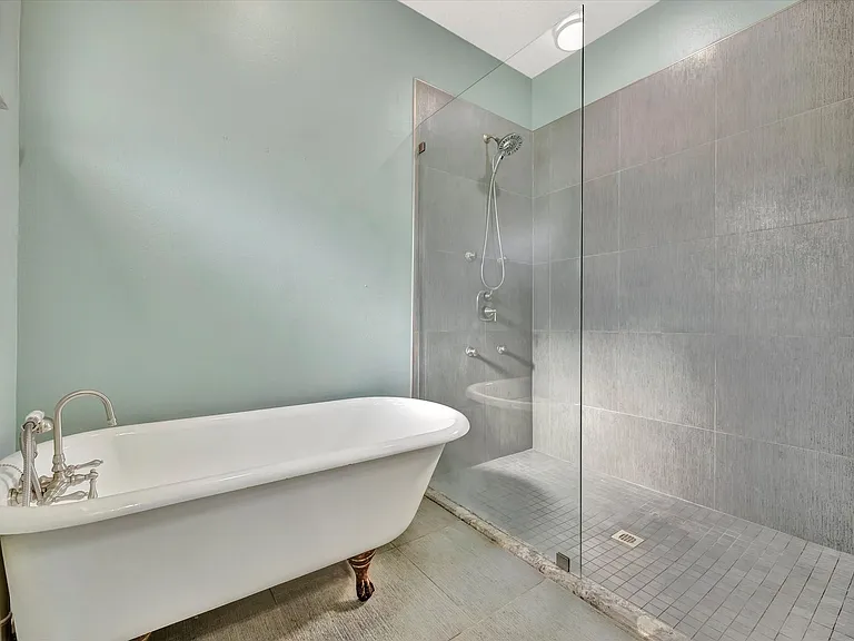 5318 Colony Meadows Ln — Photo 21