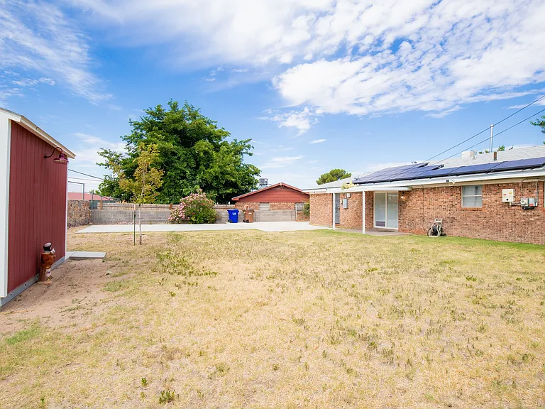 1633 Stull Dr — Photo 32