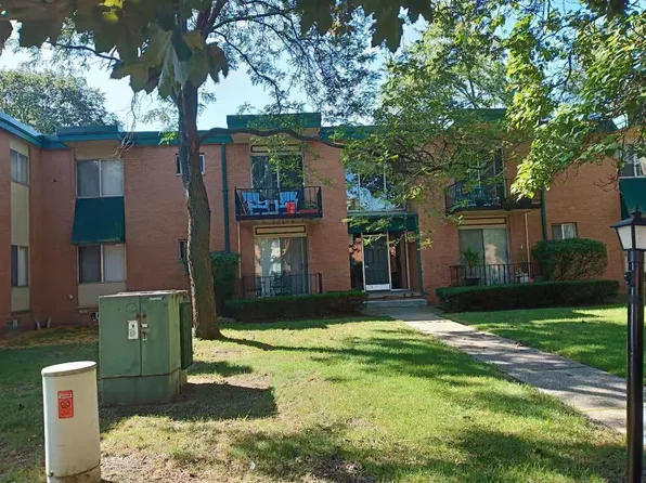 1830 Axtell St #5, Troy, MI 48084