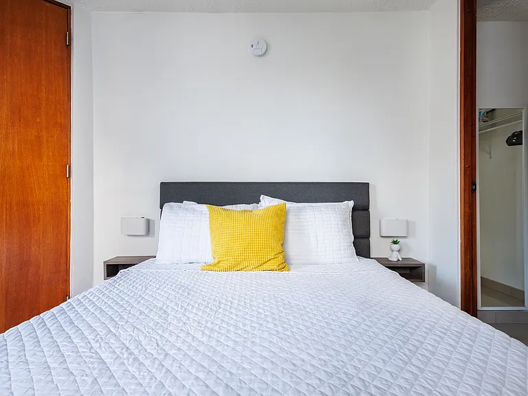 1353 Calle Aldea #3B — Photo 15