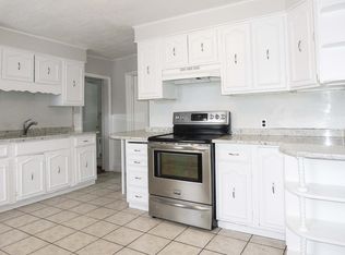13 Gladstone St, Everett, MA 02149