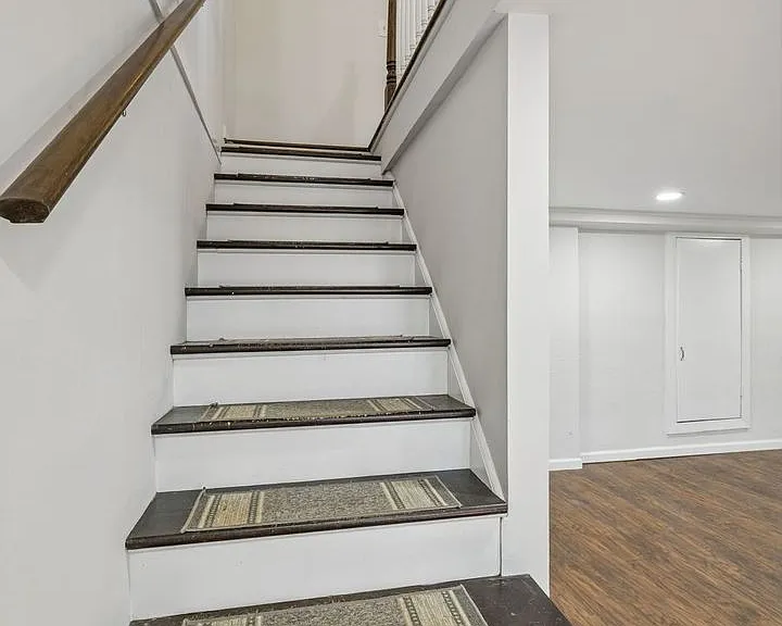 833 Rose Park Dr — Photo 26