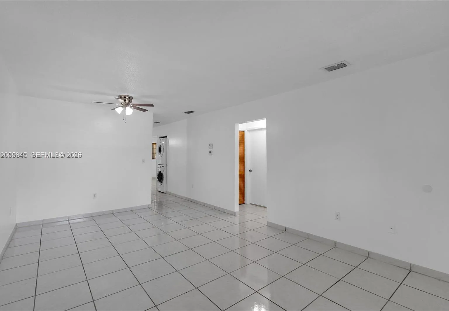 Grand Vista Condo — Photo 3