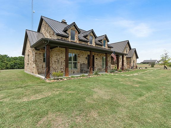 3rd image of 4180 N Smith Rd