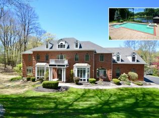 17 Douglas Dr, Sparta, NJ 07871