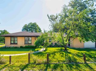 803 Main St, Columbus Junction, IA 52738