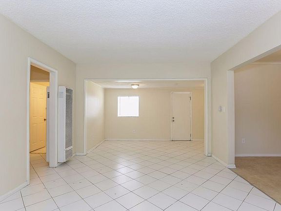 3rd image of 7339 Louise Ave
