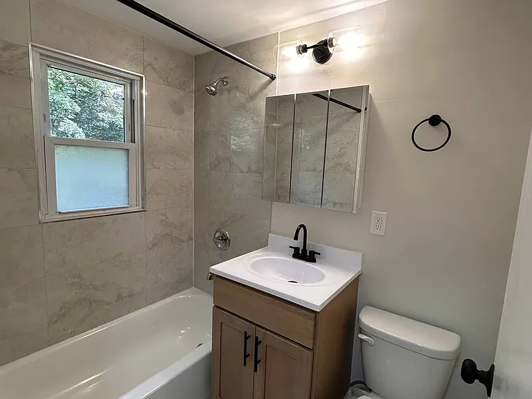 14 Byron Pl #2 — Photo 10