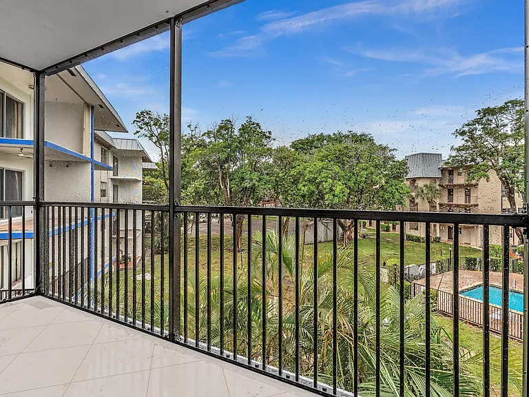 5961 N Falls Circle Dr #309 — Photo 45