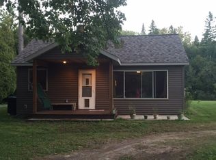 574 Silver Creek Rd, Marquette, MI 49855