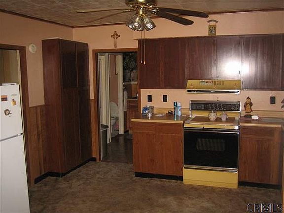 2nd image of 47 White St