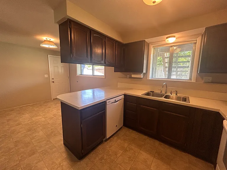 9186 W Dalton Pl — Photo 13