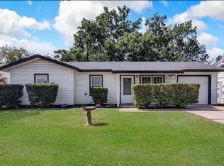 541 NW Lorna St, Burleson, TX 76028