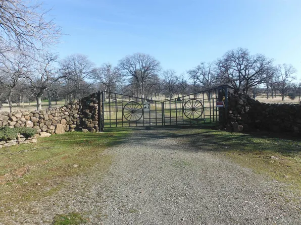 18750 Lanes Valley Rd, Paynes Creek, CA 96075