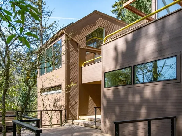 3325 SW 44th Ave, Portland, OR 97221