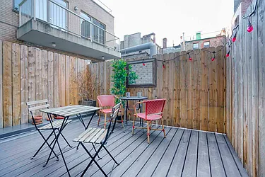 Sold by The InHouse Group