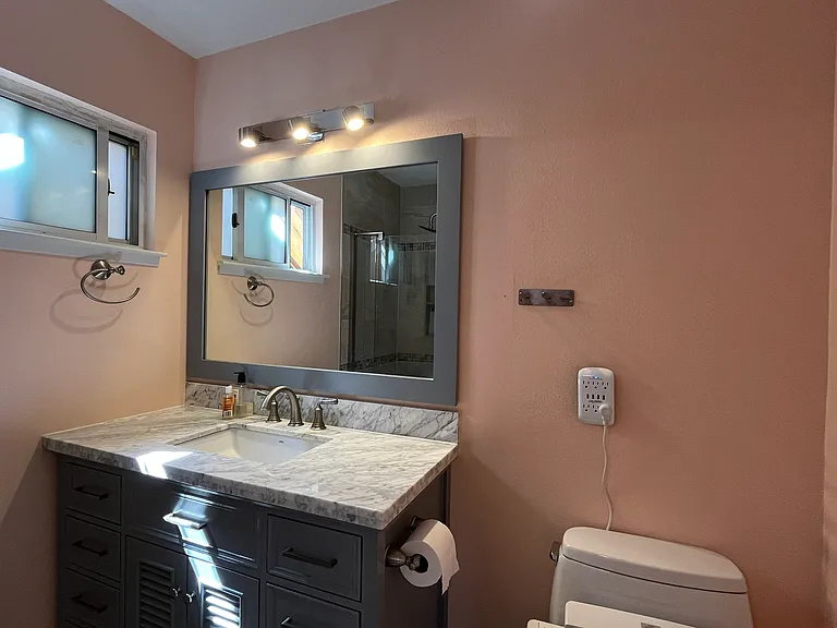 2090 Morrill Ave — Photo 20