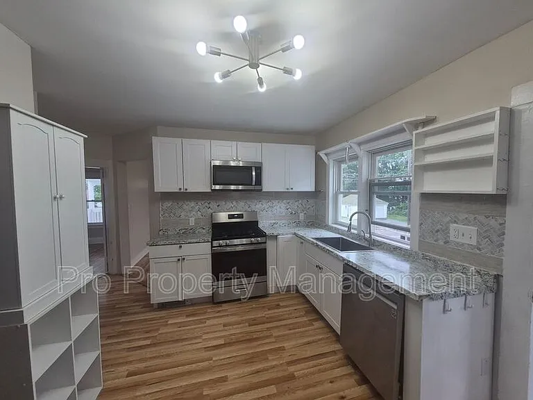 25 Howard Ave #2 — Photo 8