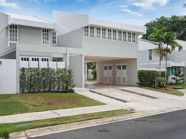 URB VILLAS DE SAN IGNACIO CALLE SAN EDMUNDO #14, SAN JUAN, PR 00927