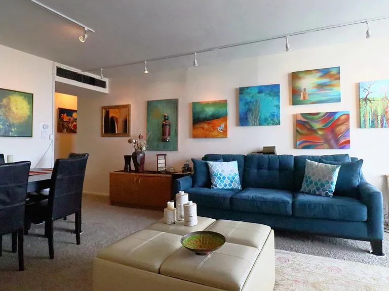 6033 N Sheridan Rd #24M — Photo 4