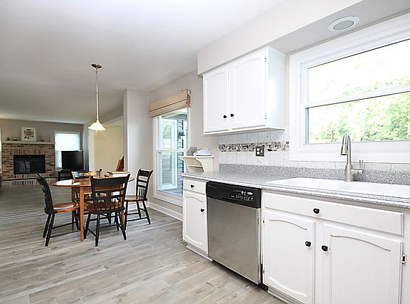 5th image of 6155 Ivy Dr